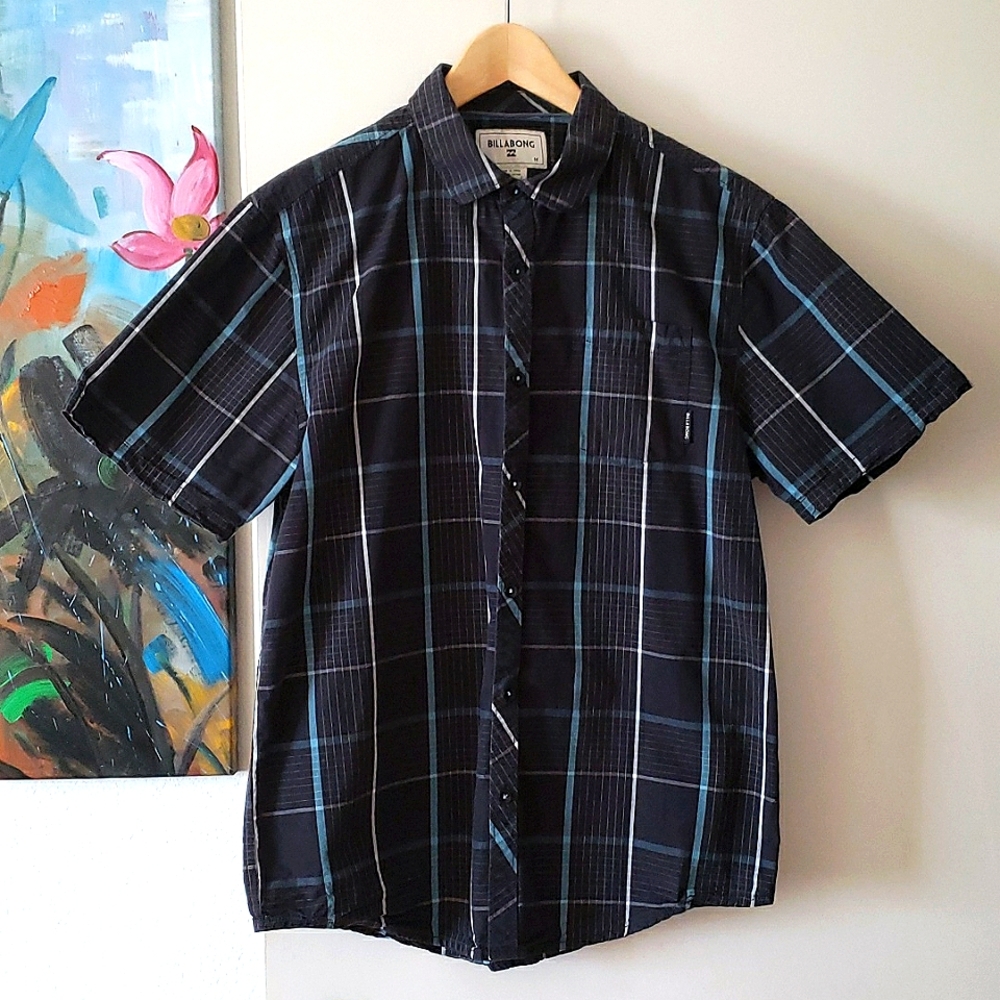 Billabong Black with Blue Plaid Shirt Size Medium